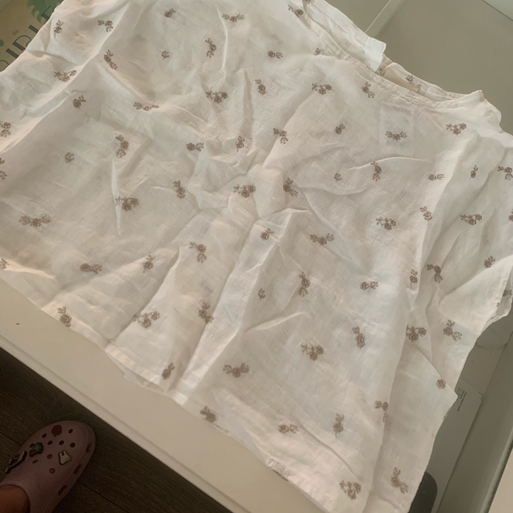 Beautiful blouse!!! - Picture 2 of 2